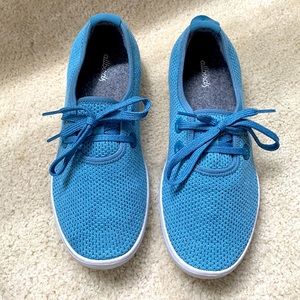Allbirds Tree Skippers, Women’s size 9, Buoyant Blue